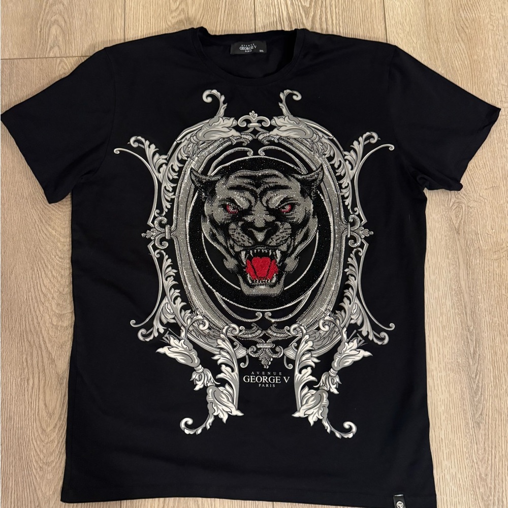 George V Men's Black T-Shirt with Panther Design